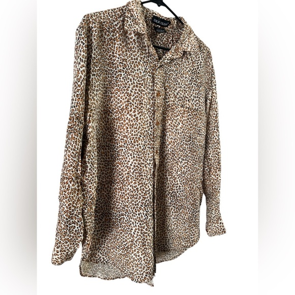 Cheetah silk long sleeve button down shirt - Picture 3 of 5